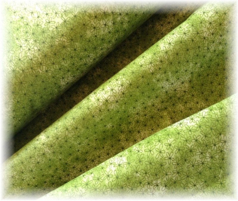 kytičky na zeleném-zbytek 70 cm